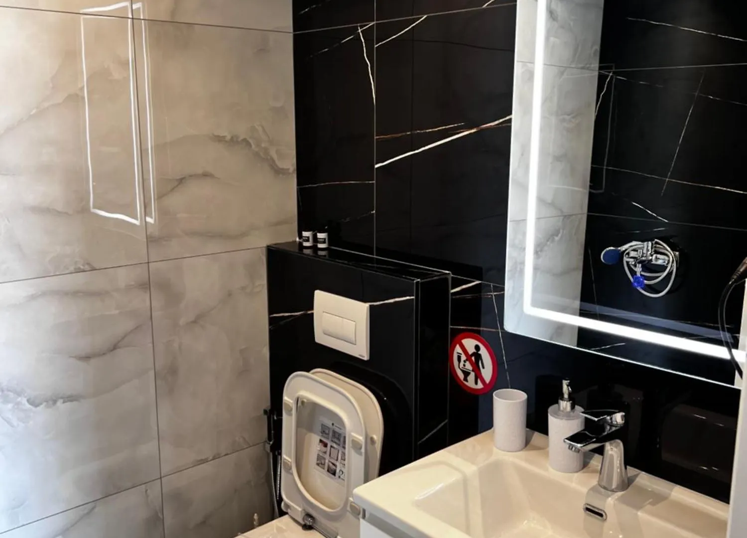 Noya Suites Sr Саранда 0*,  Албания