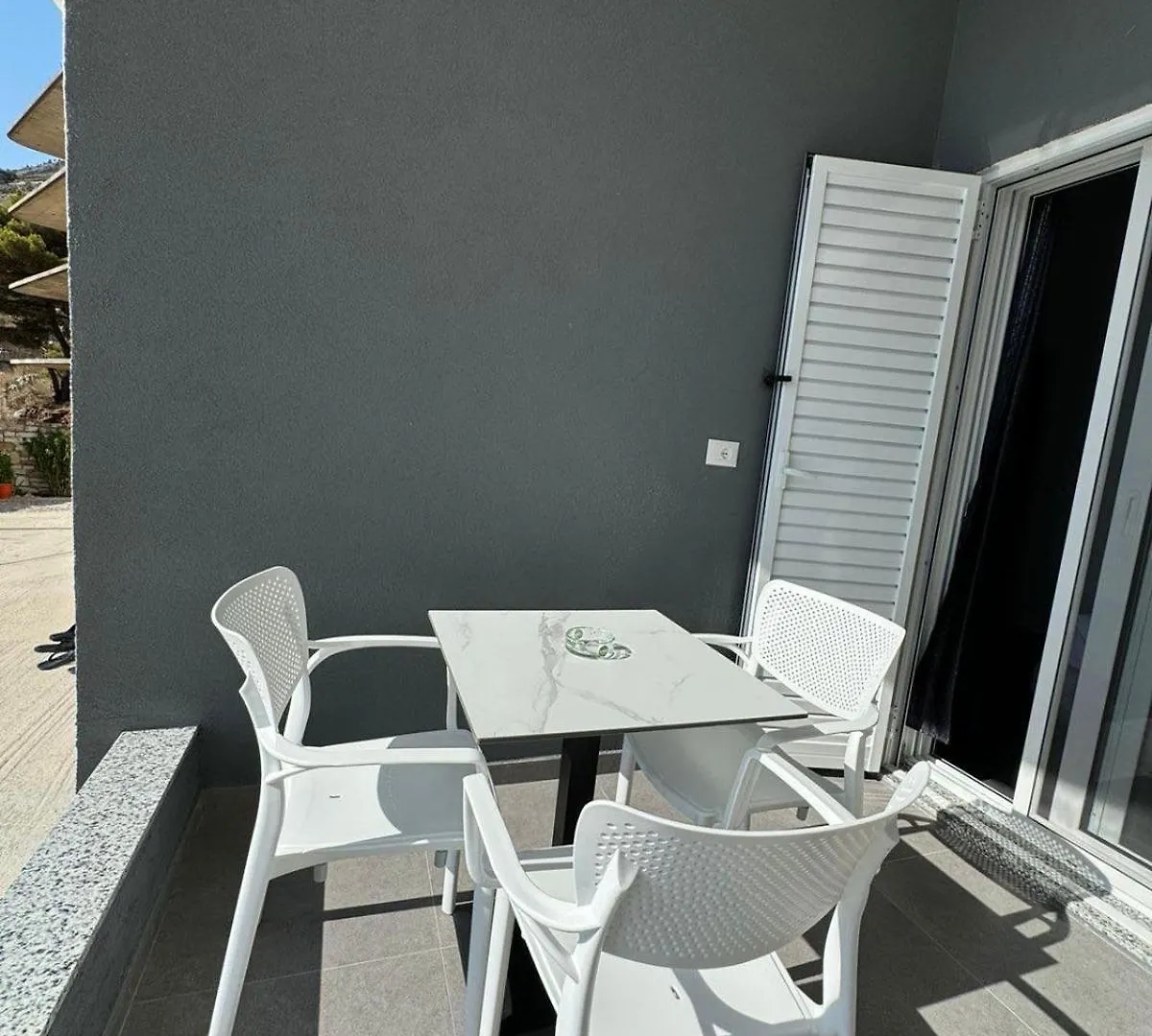 Noya Suites Sr Саранда